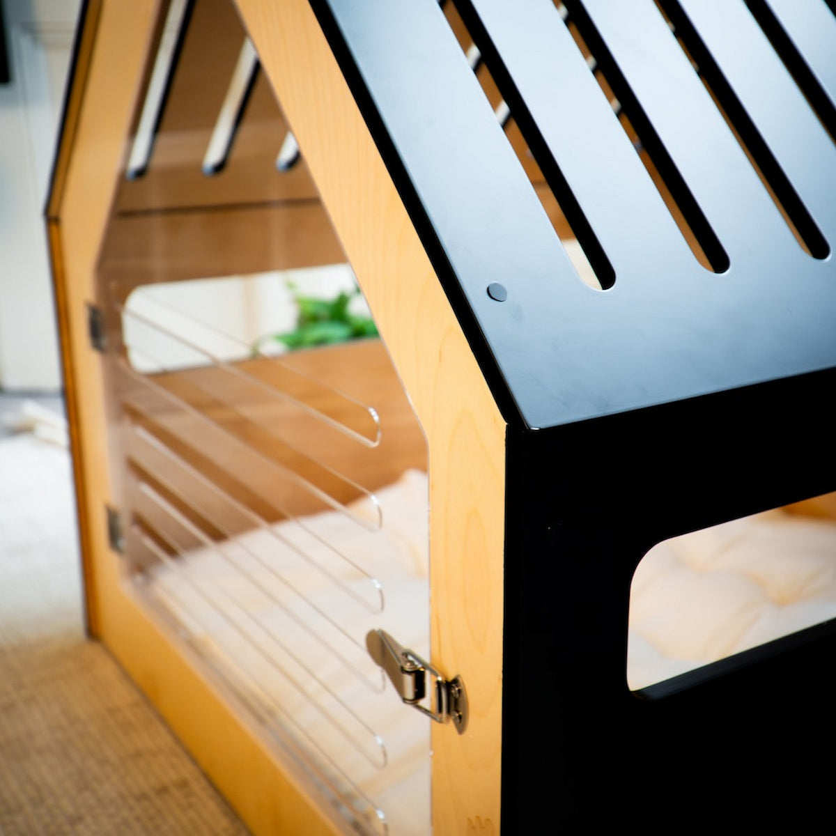 Luxury Dog House 'Classic Black'