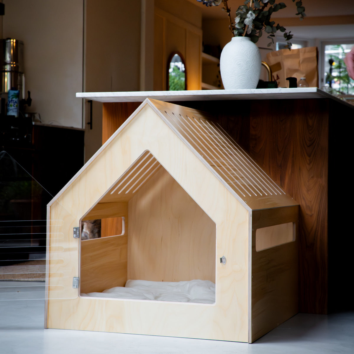 Luxury Dog House 'Classic Natural'