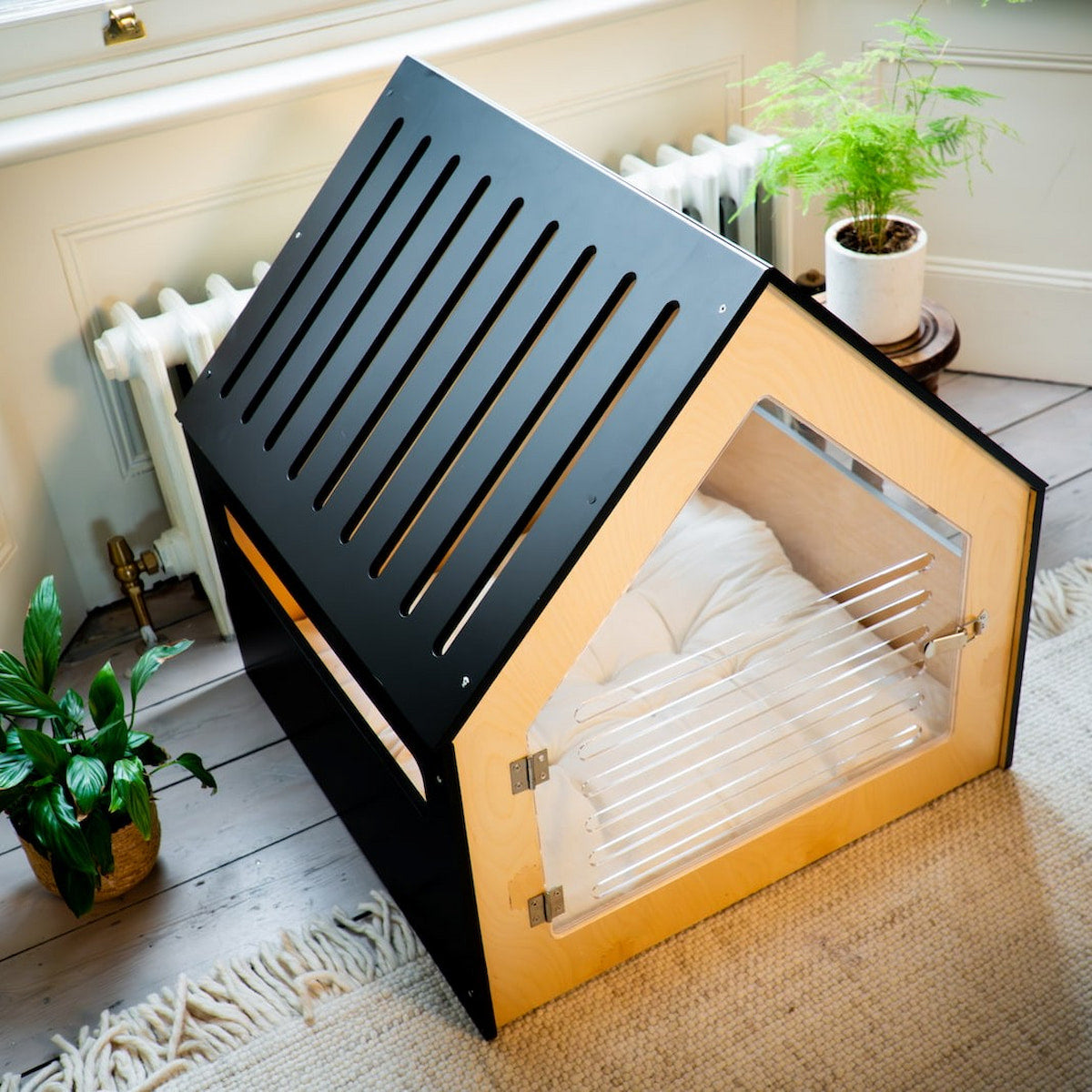 Luxury Dog House 'Classic Black'